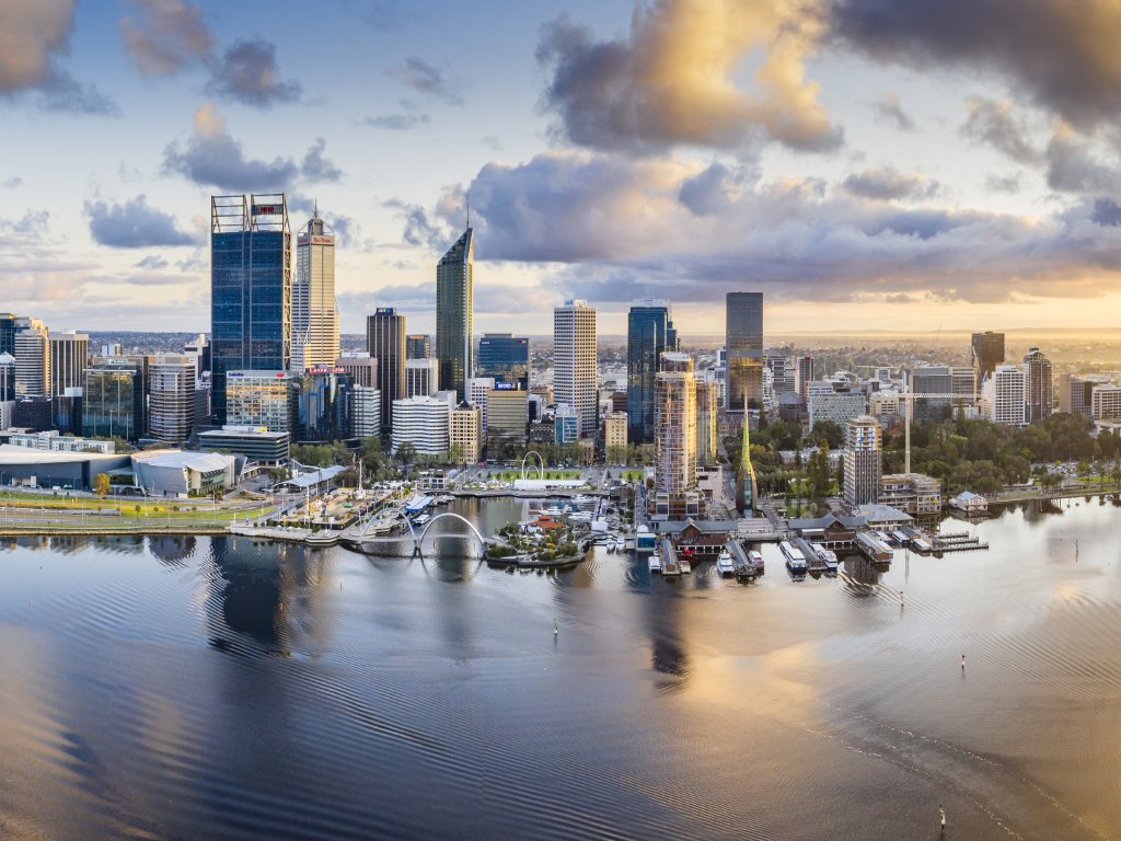Panorámica aérea de la ciudad de Perth vista desde un drone